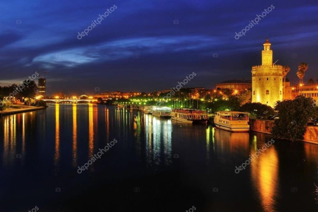 Cozy And Well Connected Apartment Sevilla Exterior foto
