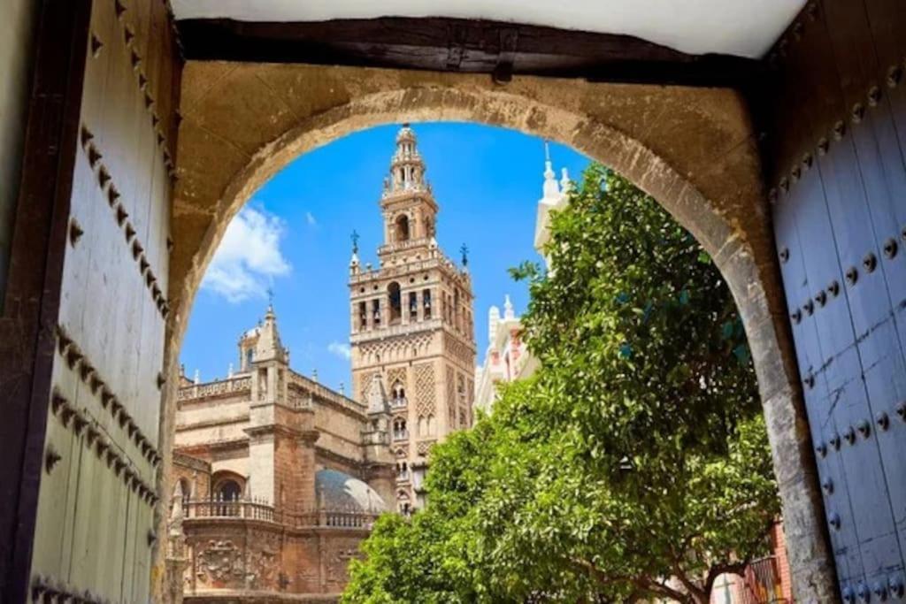 Cozy And Well Connected Apartment Sevilla Exterior foto